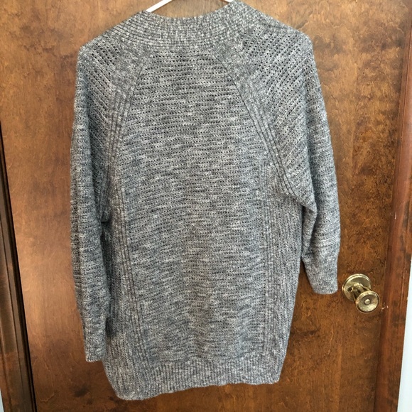 Banana Republic Gray Sweater - Picture 3 of 3